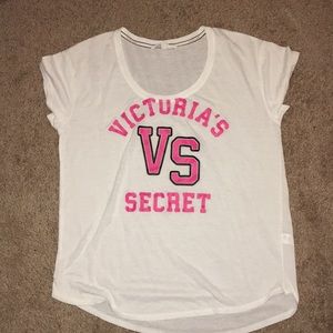 VS tee